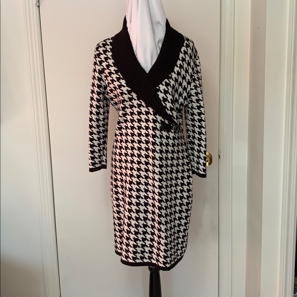 Calvin Klein Black and White Houndstooth 3/4 sleeve Sweater Dress Size L